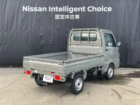Nissan Clipper Truck