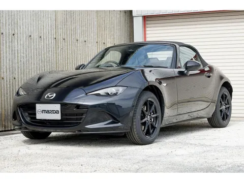 Mazda MX-5 (Roadster)