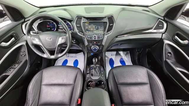 Hyundai Grand Santa Fe (Maxcruz)