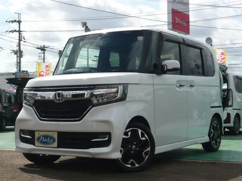 Honda N-BOX Custom