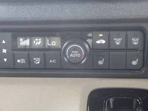 Honda N-BOX Joy
