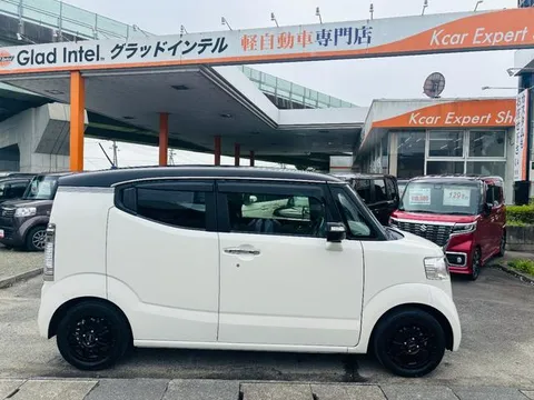 Honda N-BOX Slash