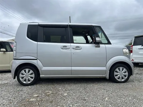 Honda N-BOX Plus