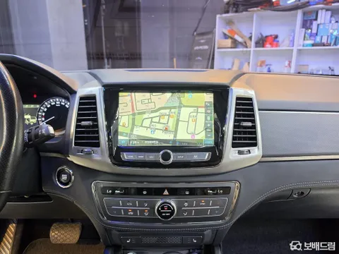 SsangYong Rexton Sports