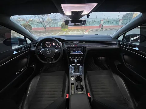 Volkswagen Magotan