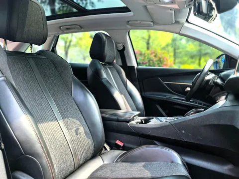 Peugeot 4008