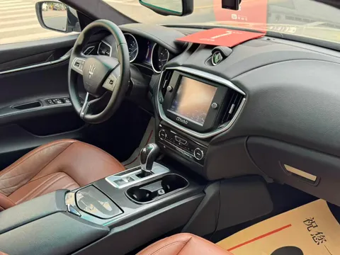 Maserati Ghibli