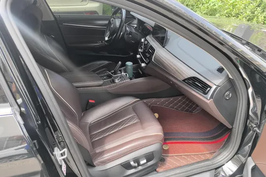BMW 5-Series