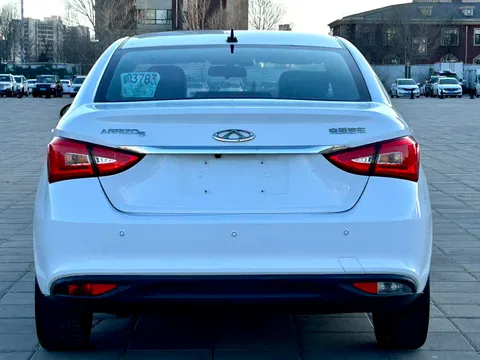 Chery Arrizo 5