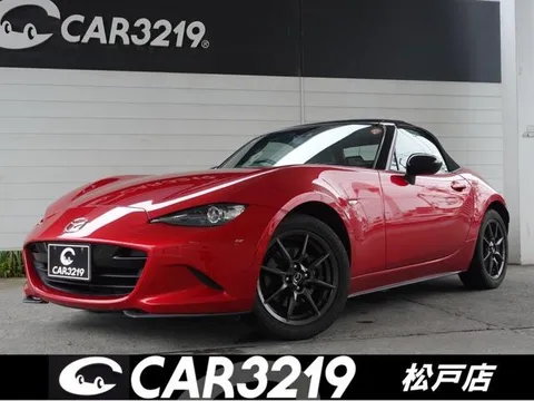 Mazda MX-5 (Roadster)