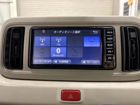 Daihatsu Mira Tocot
