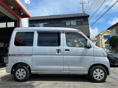 Toyota Pixis Van