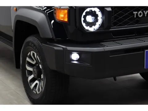 Toyota Land Cruiser 70