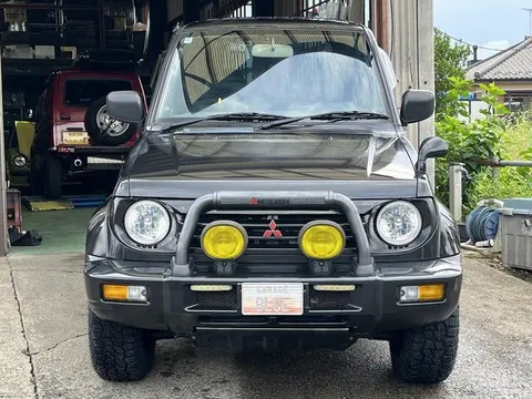 Mitsubishi Pajero JR