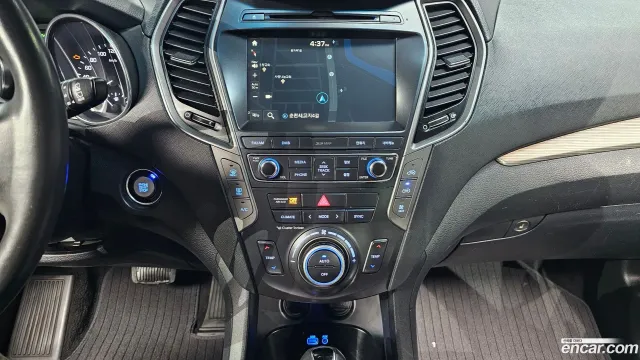 Hyundai Grand Santa Fe (Maxcruz)