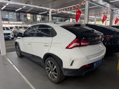 Luxgen U5