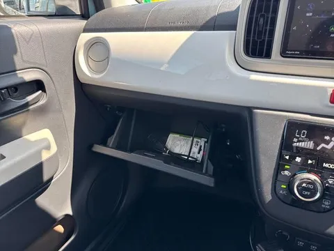 Daihatsu Mira Tocot