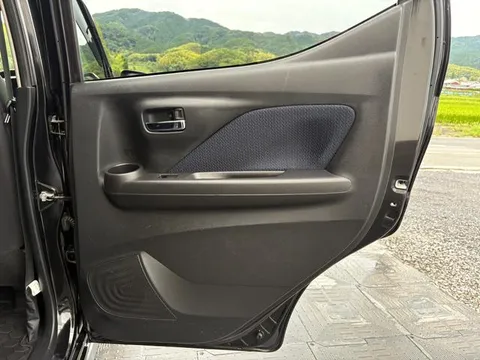 Mitsubishi eK X