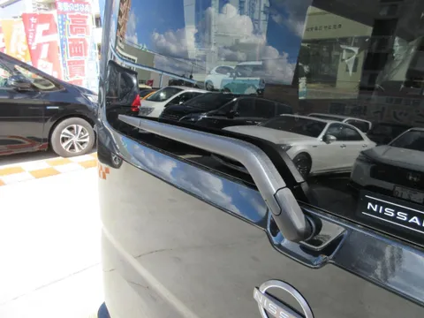 Nissan Clipper Van