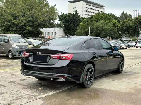 Chevrolet Malibu XL