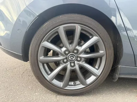 Mazda MAZDA3 Fastback