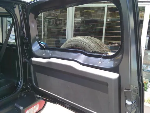 Suzuki Jimny Sierra
