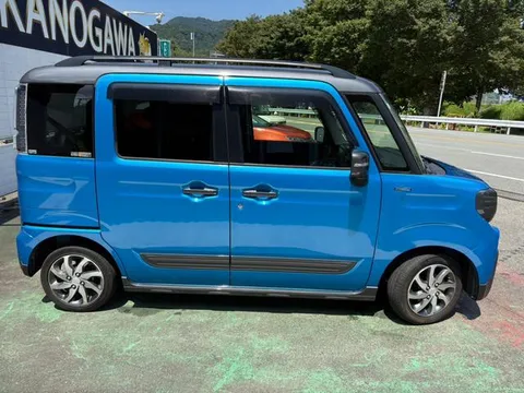 Suzuki Spacia Gear