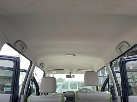 Toyota Pixis Space