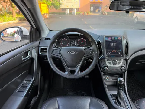 Chery Arrizo 5
