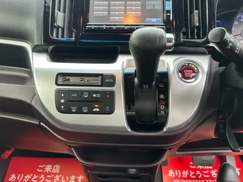 Honda N-WGN Custom