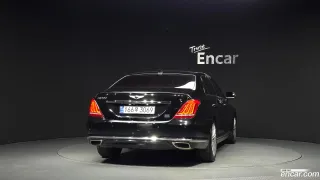 Genesis G90 (EQ900)