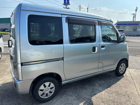 Toyota Pixis Van
