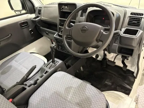 Nissan Clipper Truck