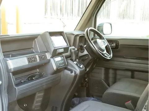 Honda N-VAN Plus Style