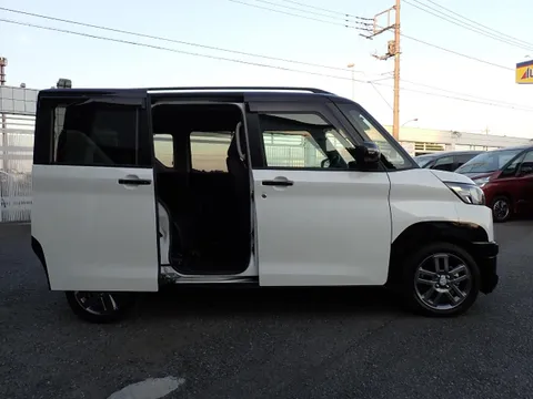 Mitsubishi Delica Mini