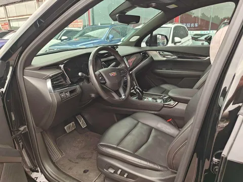 Cadillac XT6