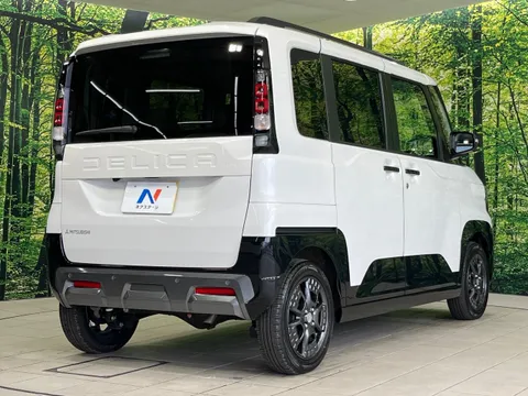 Mitsubishi Delica Mini