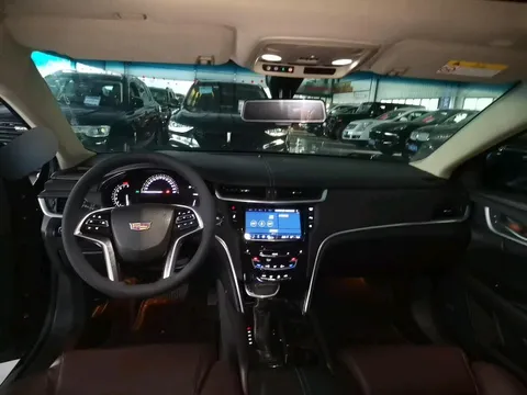Cadillac XTS