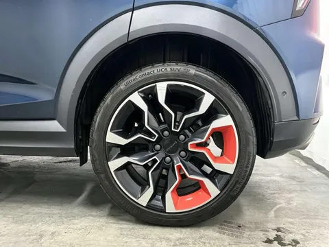 Lynk & Co 06