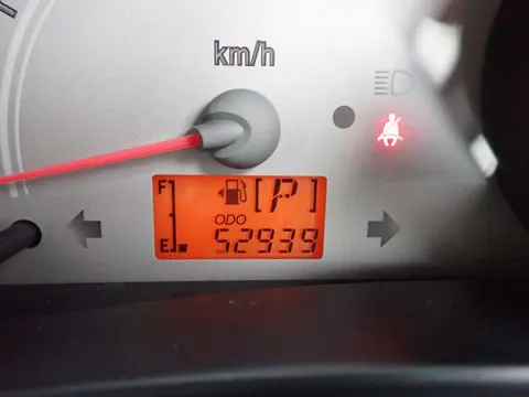 Daihatsu Mira Gino