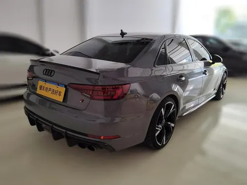 Audi S4