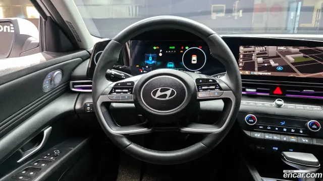 Hyundai Elantra (Avante)
