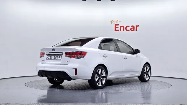 Kia Cerato (Forte)
