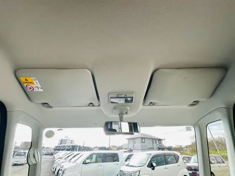Suzuki Spacia Gear