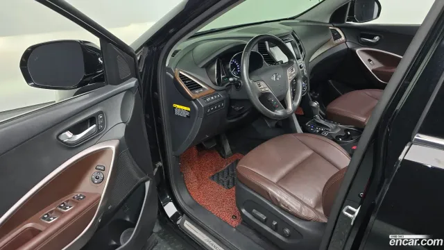 Hyundai Grand Santa Fe (Maxcruz)