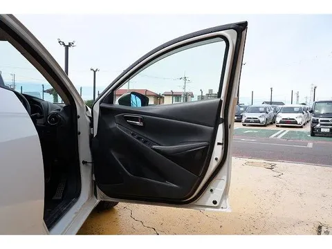 Mazda Mazda2 (Demio)