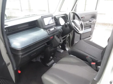 Suzuki Spacia Base