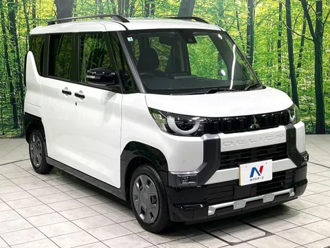 Mitsubishi Delica Mini