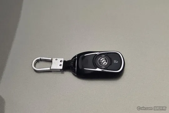 Buick GL6