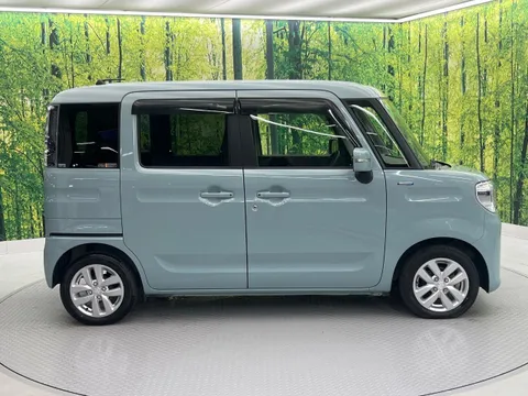 Suzuki Spacia
